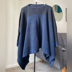 Lululemon It All Lines Up Poncho Black and Navy